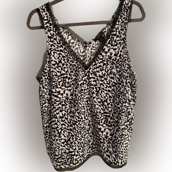 Halogen [Nordstrom] brand Cami or Tank top Sz L with Fun Chiffon Raw Edge Trim - Picture 1 of 6